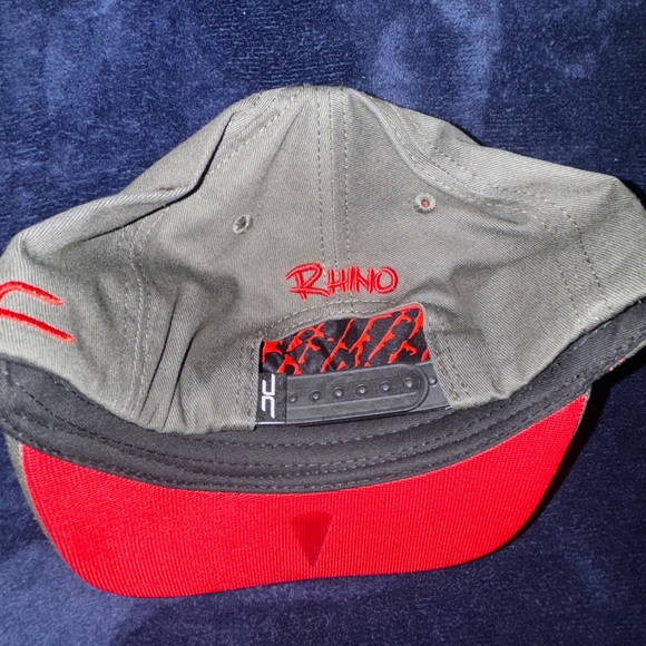 A NEW SnapBack hat, size 7 1/8 , rhino logo - Picture 4 of 5